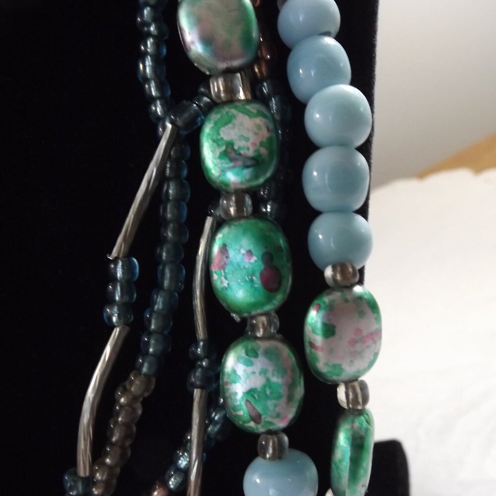 Lia Sophia Multi-Strand Beaded Necklace - Picture 8 of 10